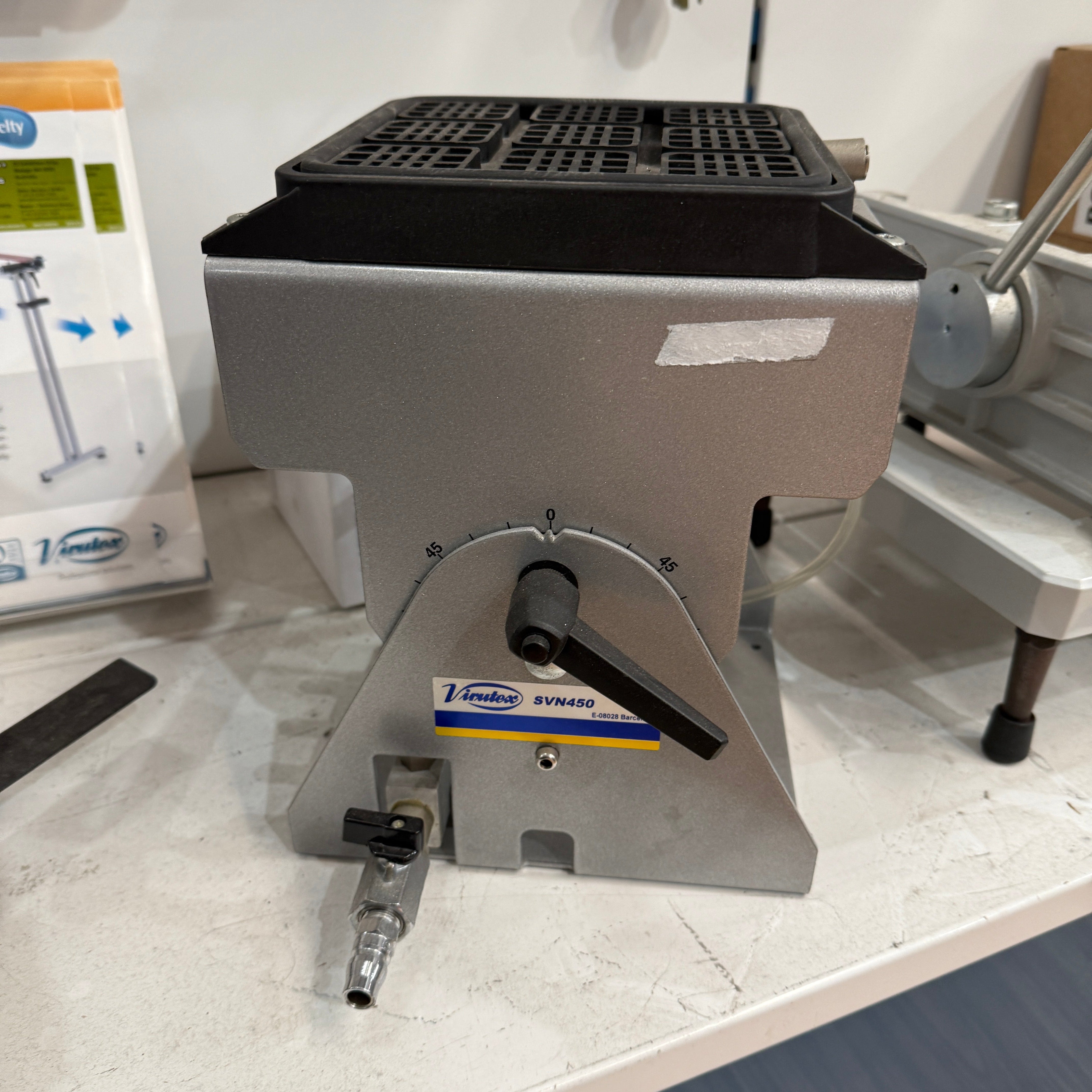 *Shop-Soiled - Ex-Display* Virutex Ttilting Fastening System SVN450