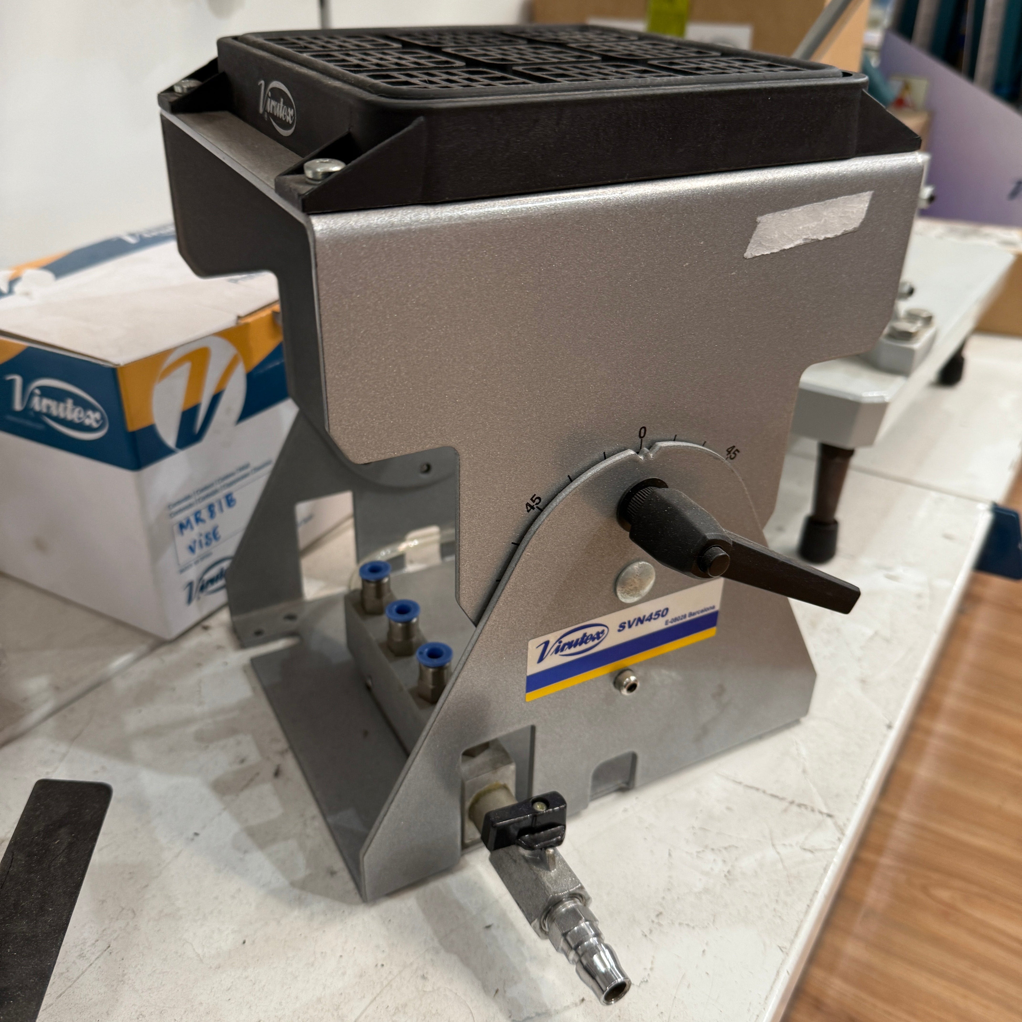 *Shop-Soiled - Ex-Display* Virutex Ttilting Fastening System SVN450